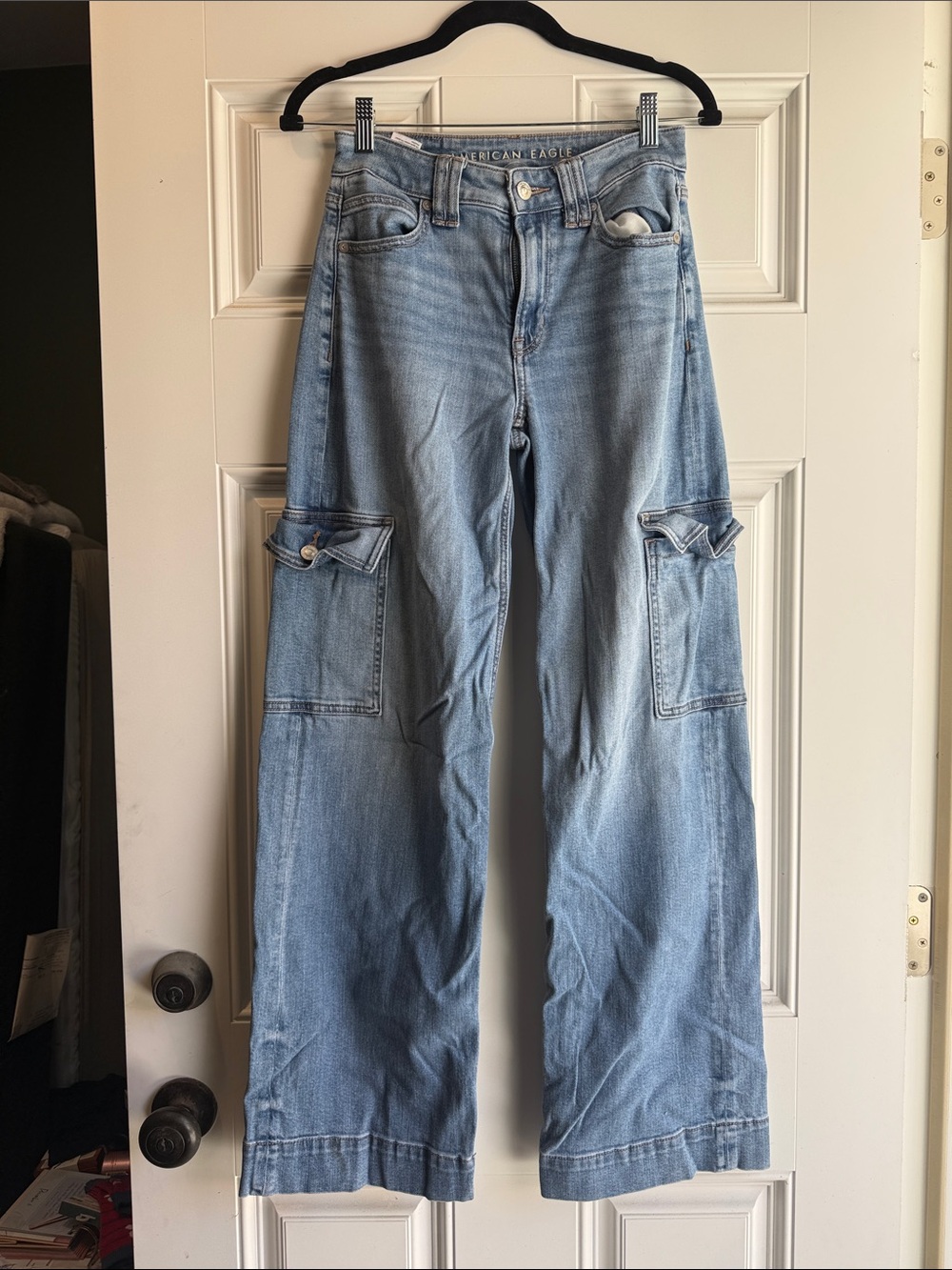 American Eagle Outfitters Light Wash Wide-Leg Cargo Jeans